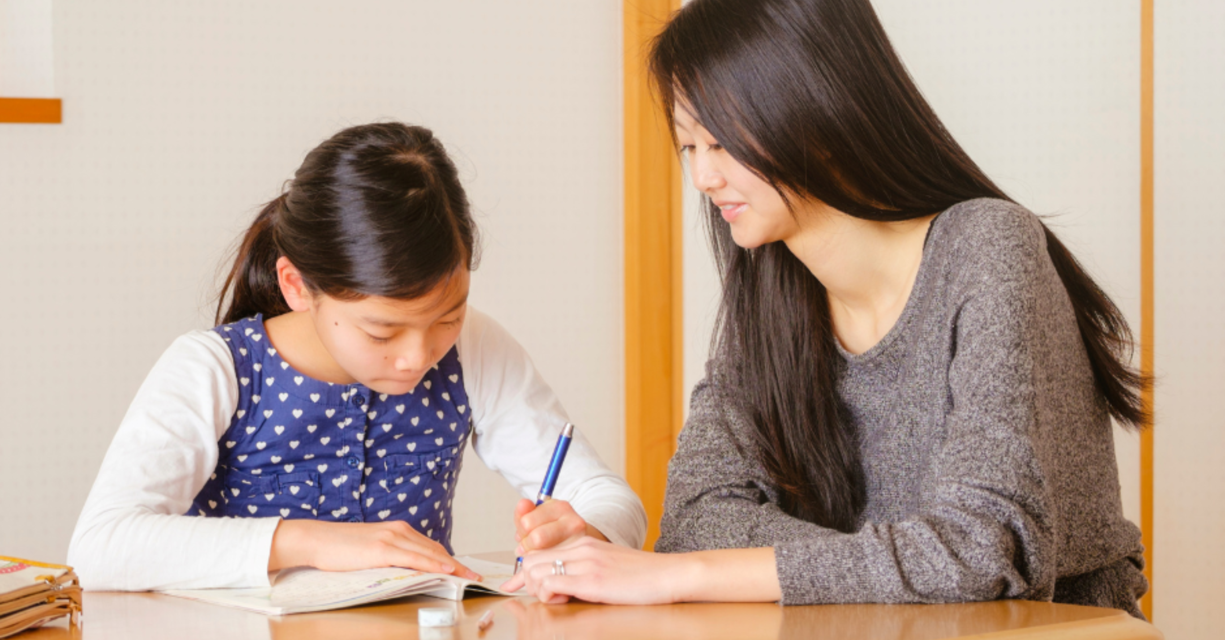 Khám phá 10 mẹo giúp trẻ học Toán hiệu quả theo phương pháp Gakken, rèn tư duy logic, kỹ năng tự học và phát triển toàn diện từ sớm.